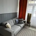 Lighthouse Lodge